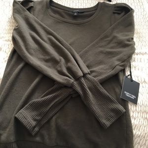 Vera Wang olive green sweater